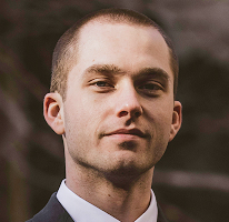 Thomas Whitfield, analist de tranzacționare pe piața crypto, portret